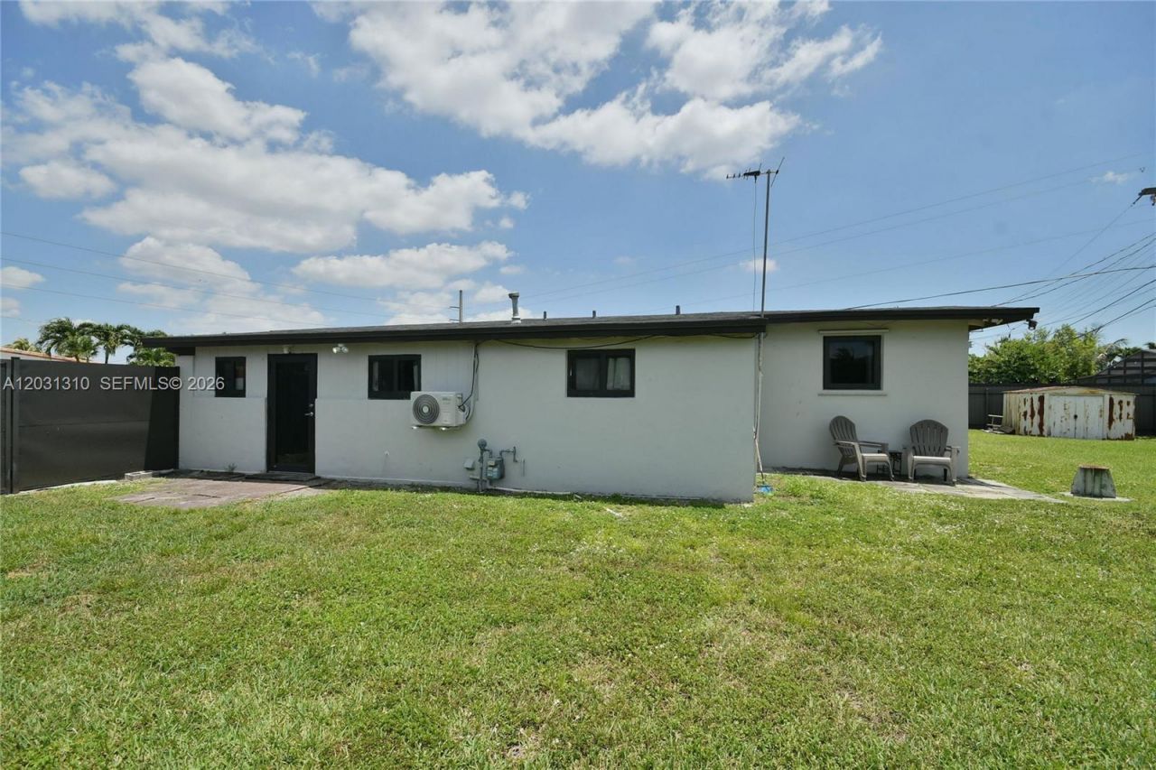 8350 SW 12th Ter , Miami, FL 33144 Photo