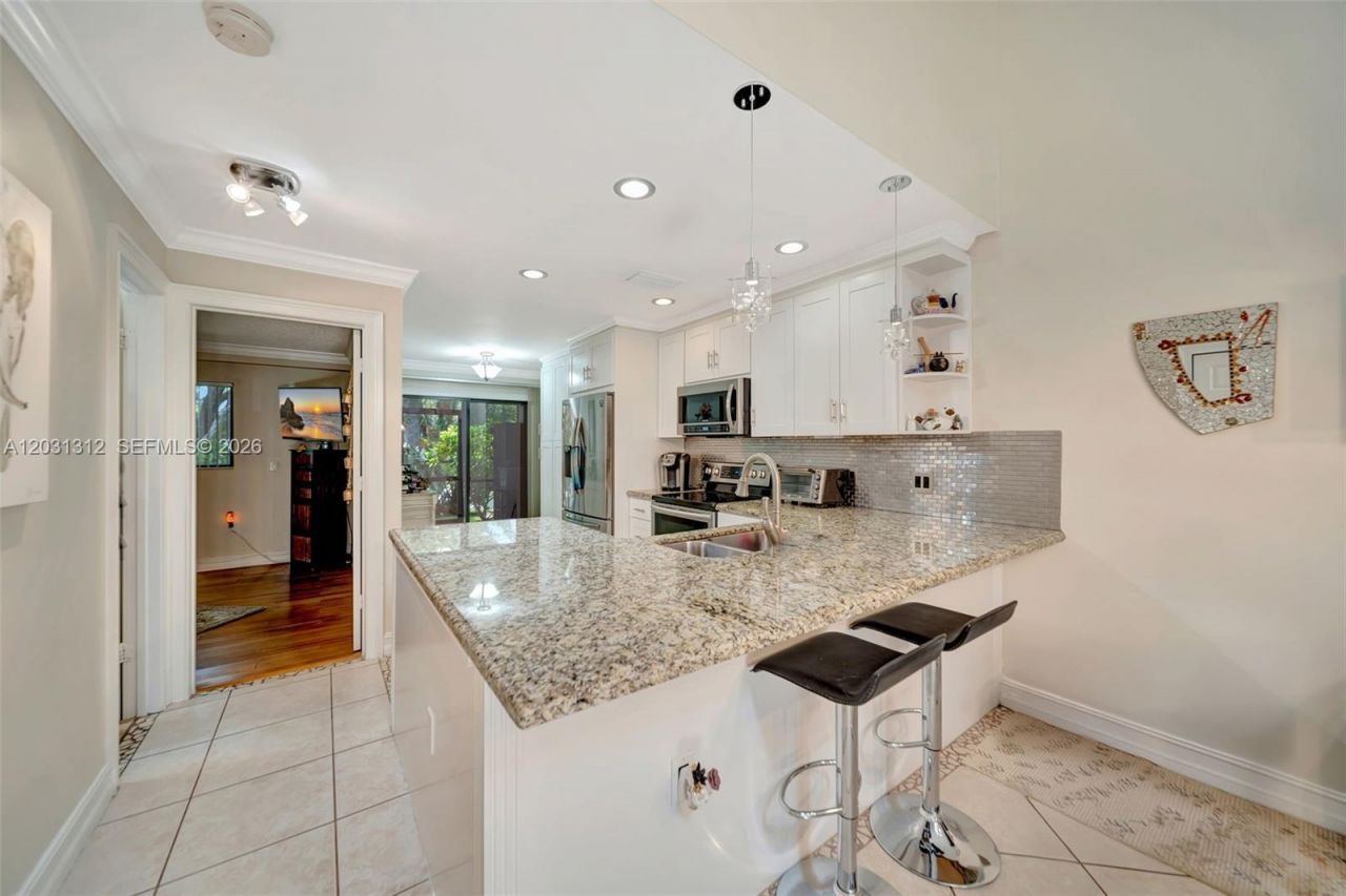 1638 N 15th Ter, Hollywood, FL 33020 Photo