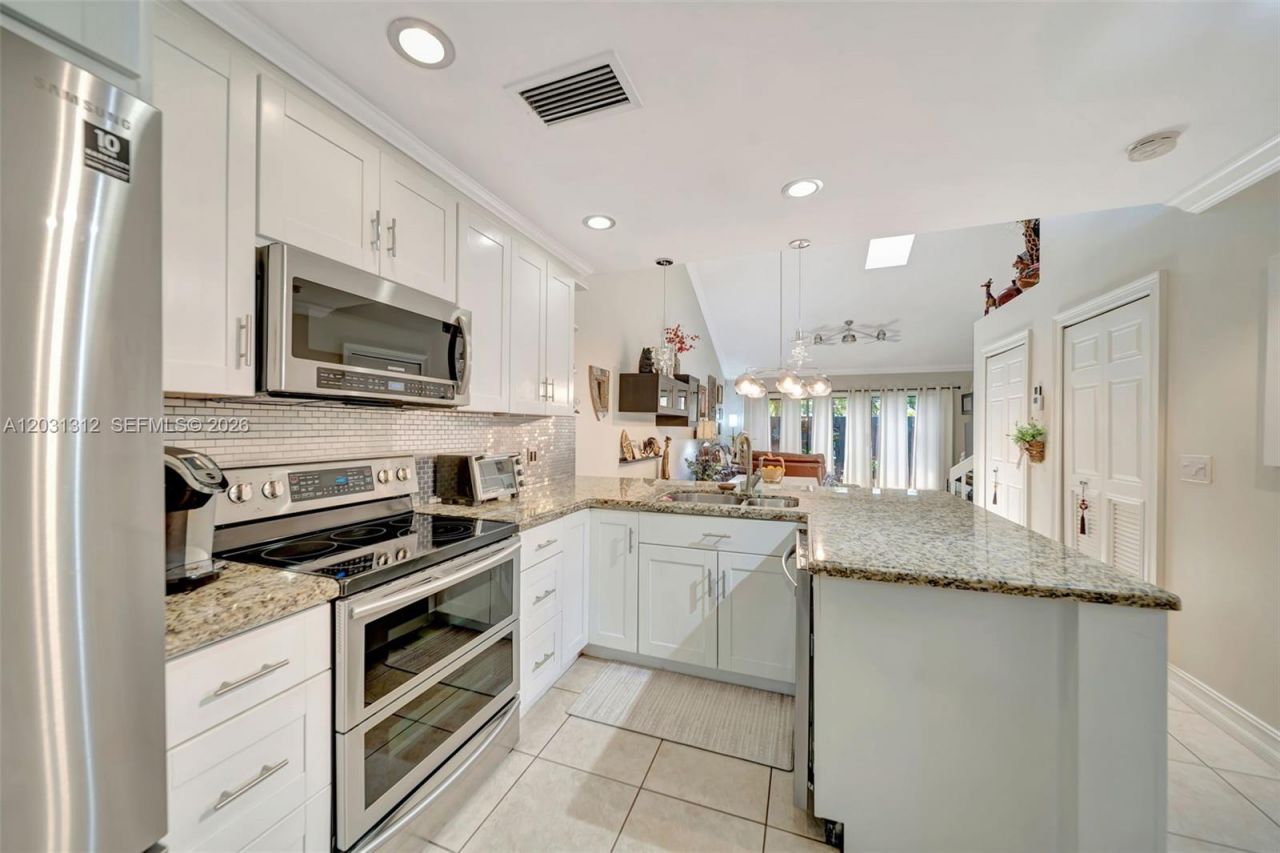 1638 N 15th Ter, Hollywood, FL 33020 Photo