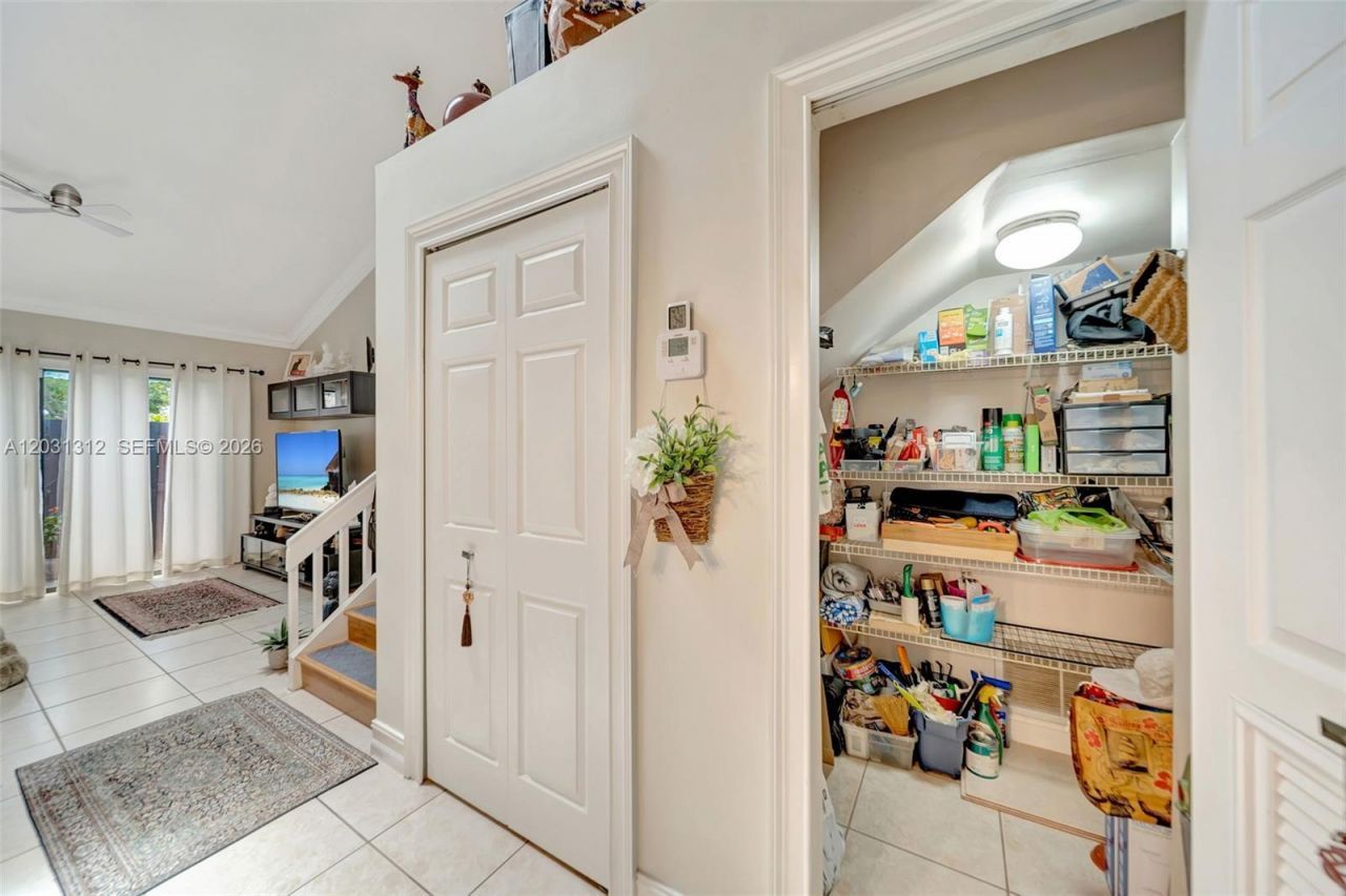 1638 N 15th Ter, Hollywood, FL 33020 Photo