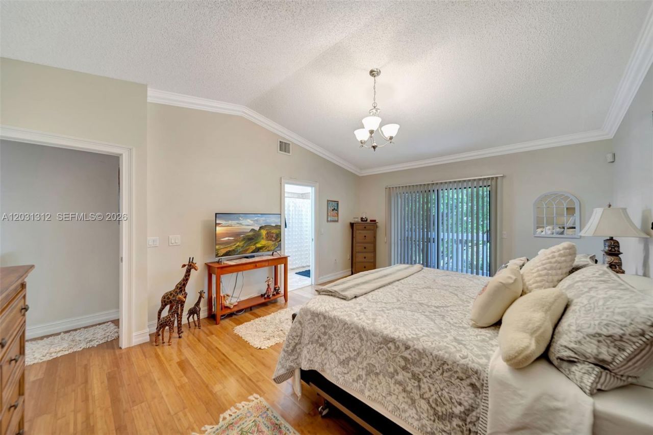 1638 N 15th Ter, Hollywood, FL 33020 Photo