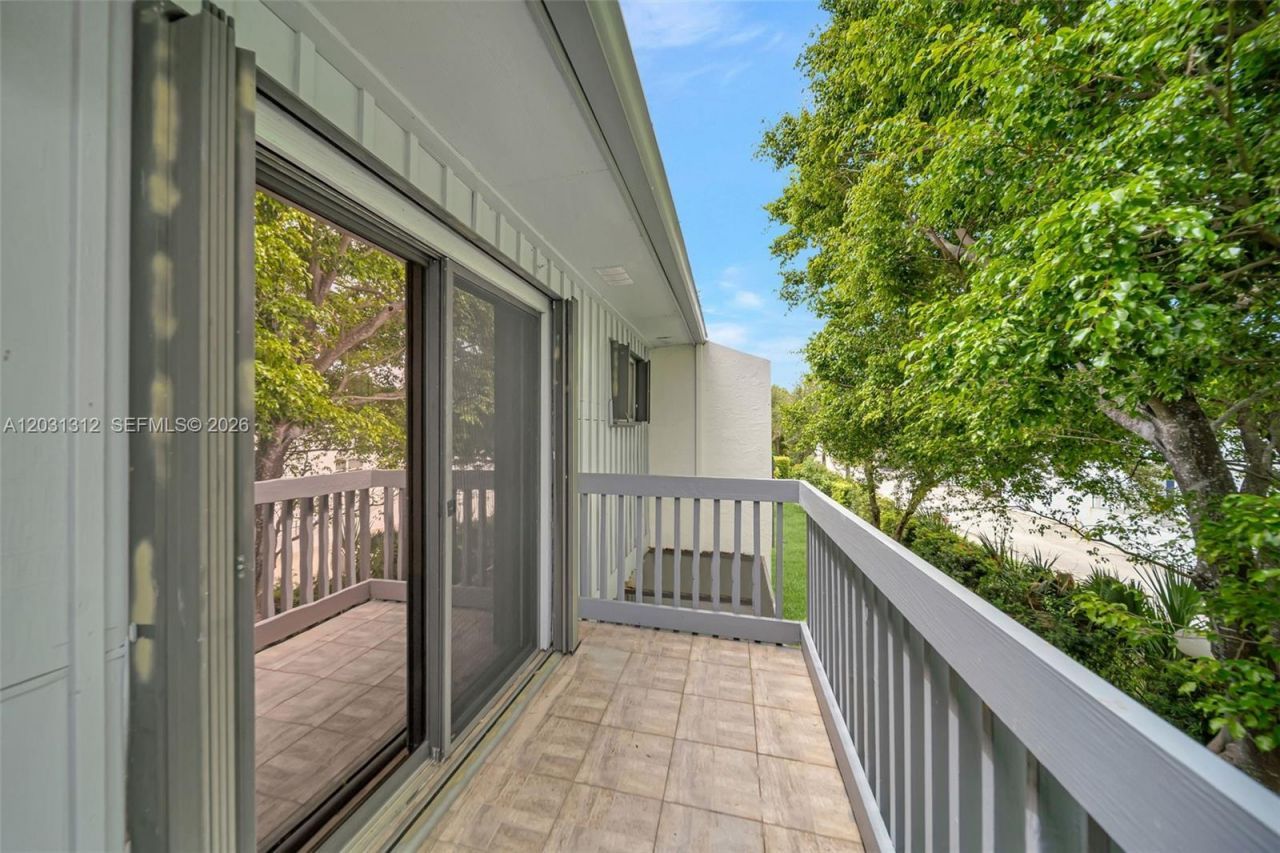 1638 N 15th Ter, Hollywood, FL 33020 Photo