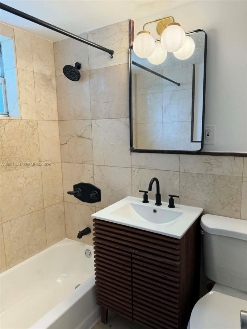 551 NE 62nd St , Unit 6, Miami, FL 33138 Photo