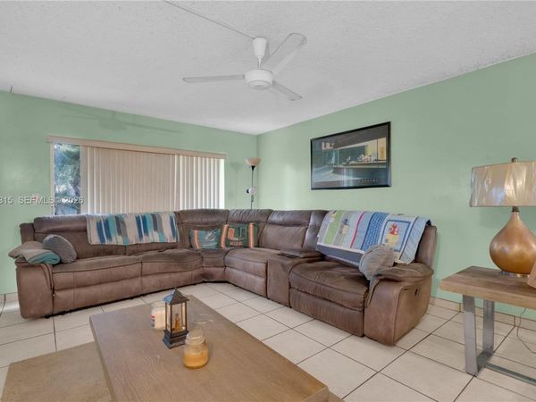 1200 Tallwood Ave , Unit 202, Hollywood, FL 33021