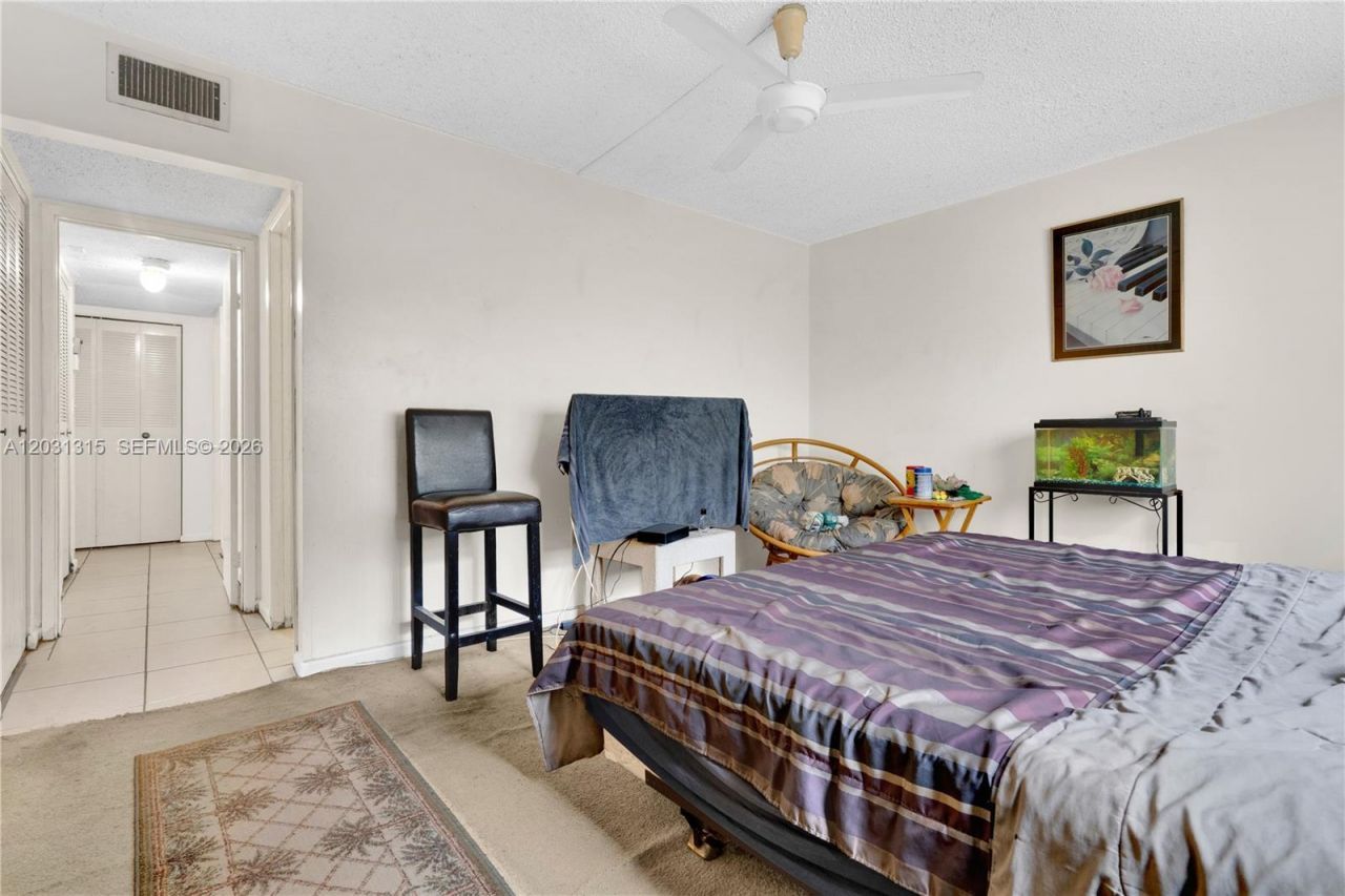 1200 Tallwood Ave , Unit 202, Hollywood, FL 33021 Photo