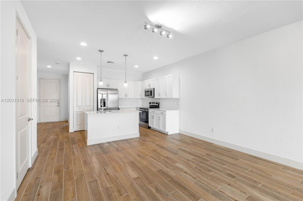 7305 Ivory Spring , Unit 6-105, Delray Beach, FL 33446 Photo