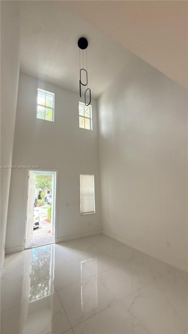 10737 NW 76th Ln , Doral, FL 33178 Photo