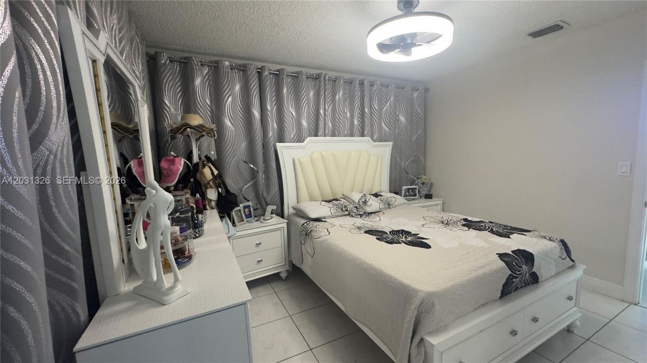 12480 SW 189th St , Miami, FL 33177 Photo