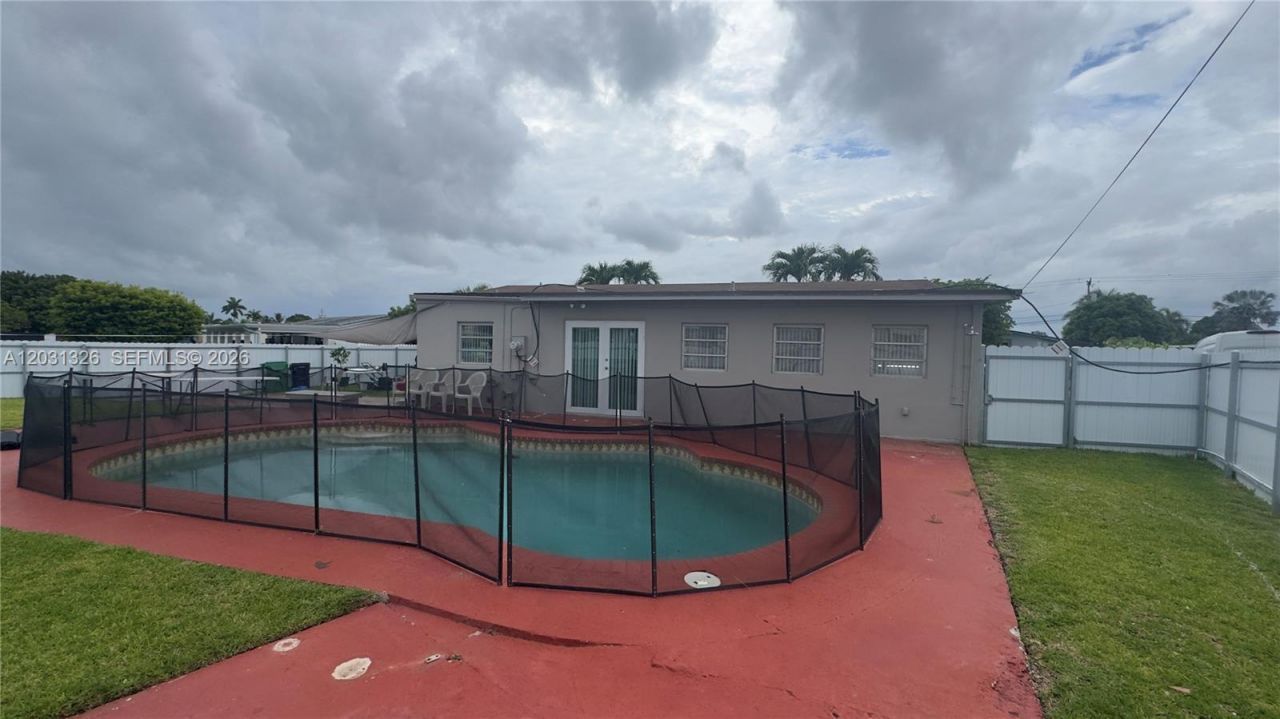 12480 SW 189th St , Miami, FL 33177 Photo