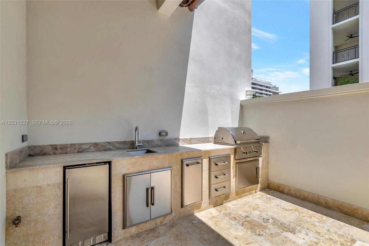 2611 Anderson Rd , Unit 2611, Coral Gables, FL 33134 Photo