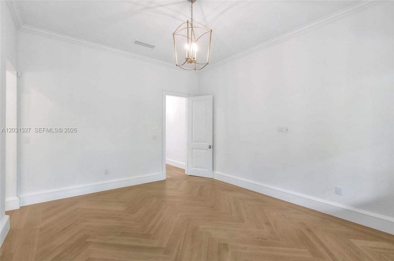2611 Anderson Rd , Unit 2611, Coral Gables, FL 33134 Photo