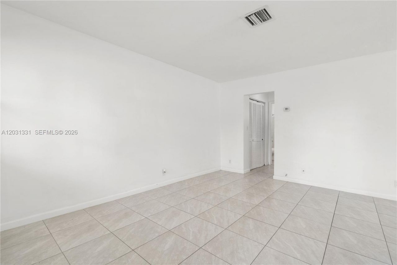 856 SW 10th St, Unit 1, Hallandale Beach, FL 33009 Photo