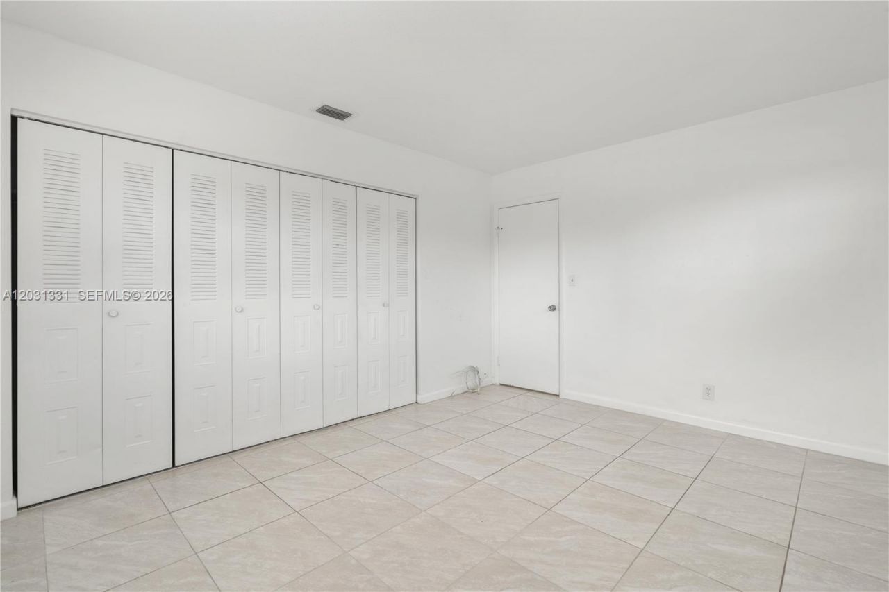 856 SW 10th St, Unit 1, Hallandale Beach, FL 33009 Photo