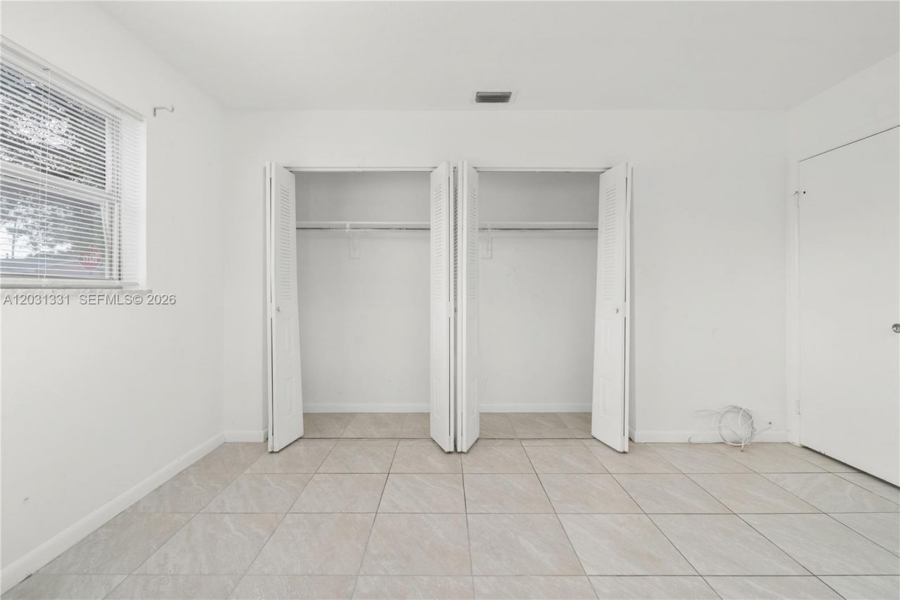 856 SW 10th St, Unit 1, Hallandale Beach, FL 33009 Photo