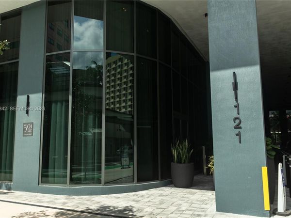 121 NE 5th St , Unit 1012A, Miami, FL 33132