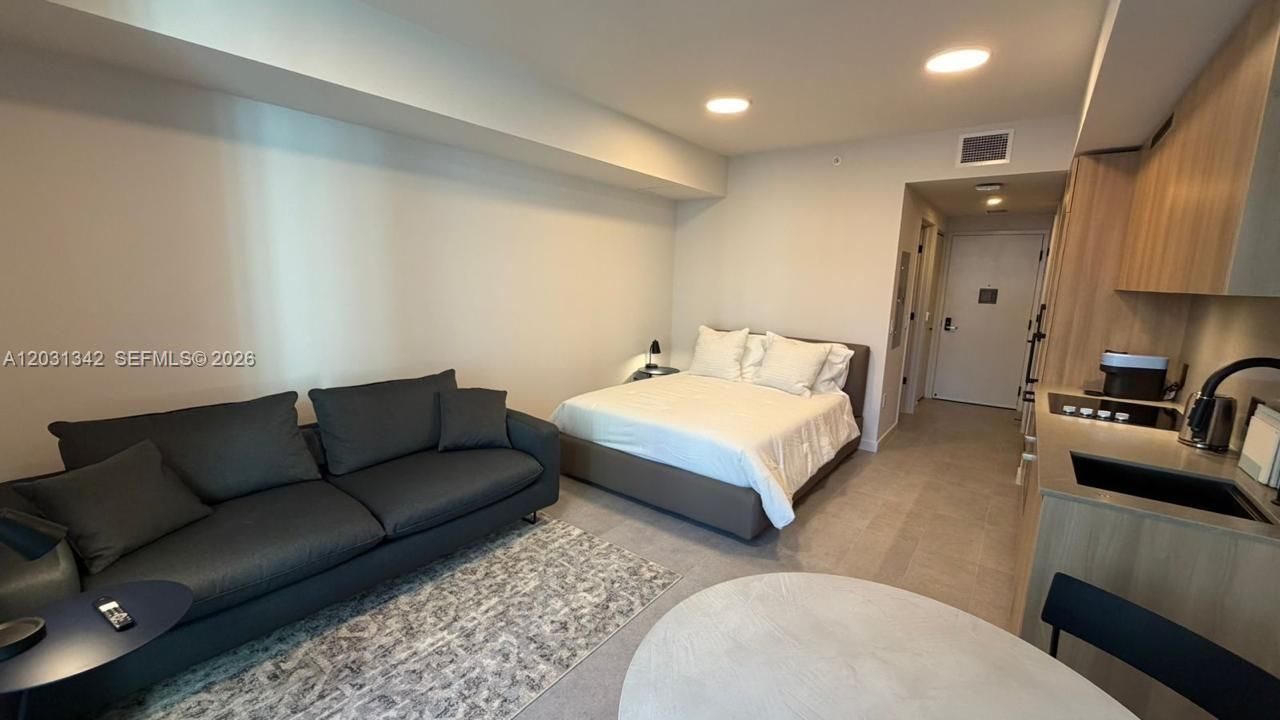 121 NE 5th St , Unit 1012A, Miami, FL 33132 Photo