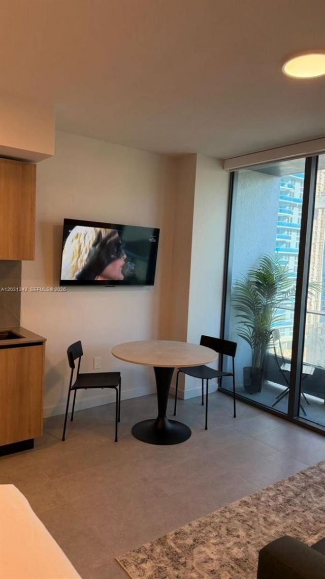 121 NE 5th St , Unit 1012A, Miami, FL 33132 Photo