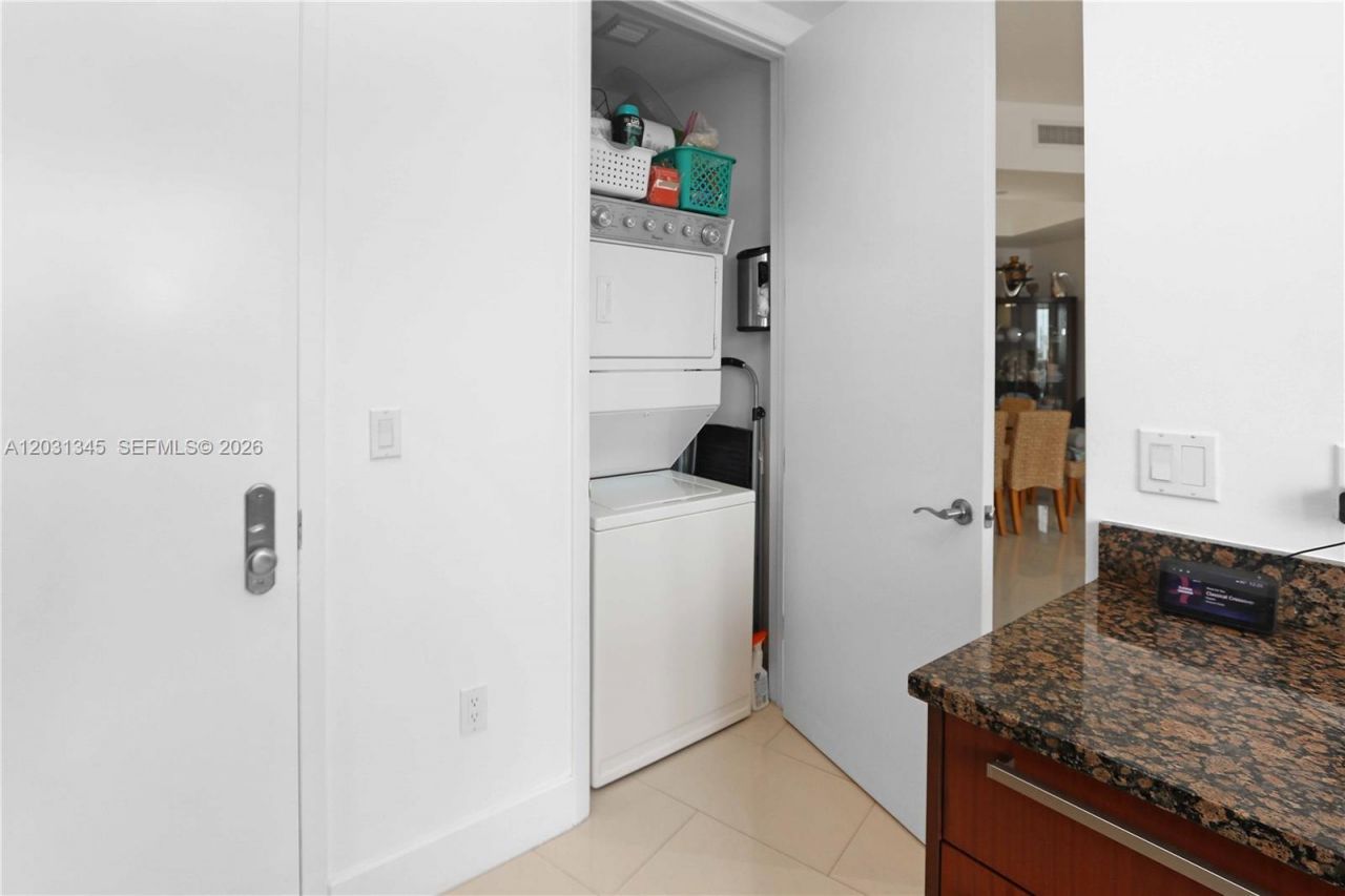 15811 Collins Ave , Unit 1105, Sunny Isles Beach, FL 33160 Photo