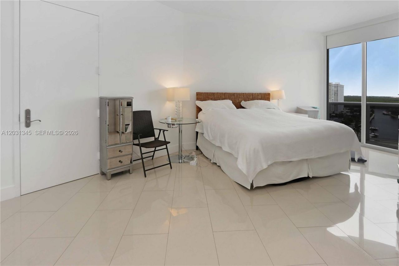 15811 Collins Ave , Unit 1105, Sunny Isles Beach, FL 33160 Photo
