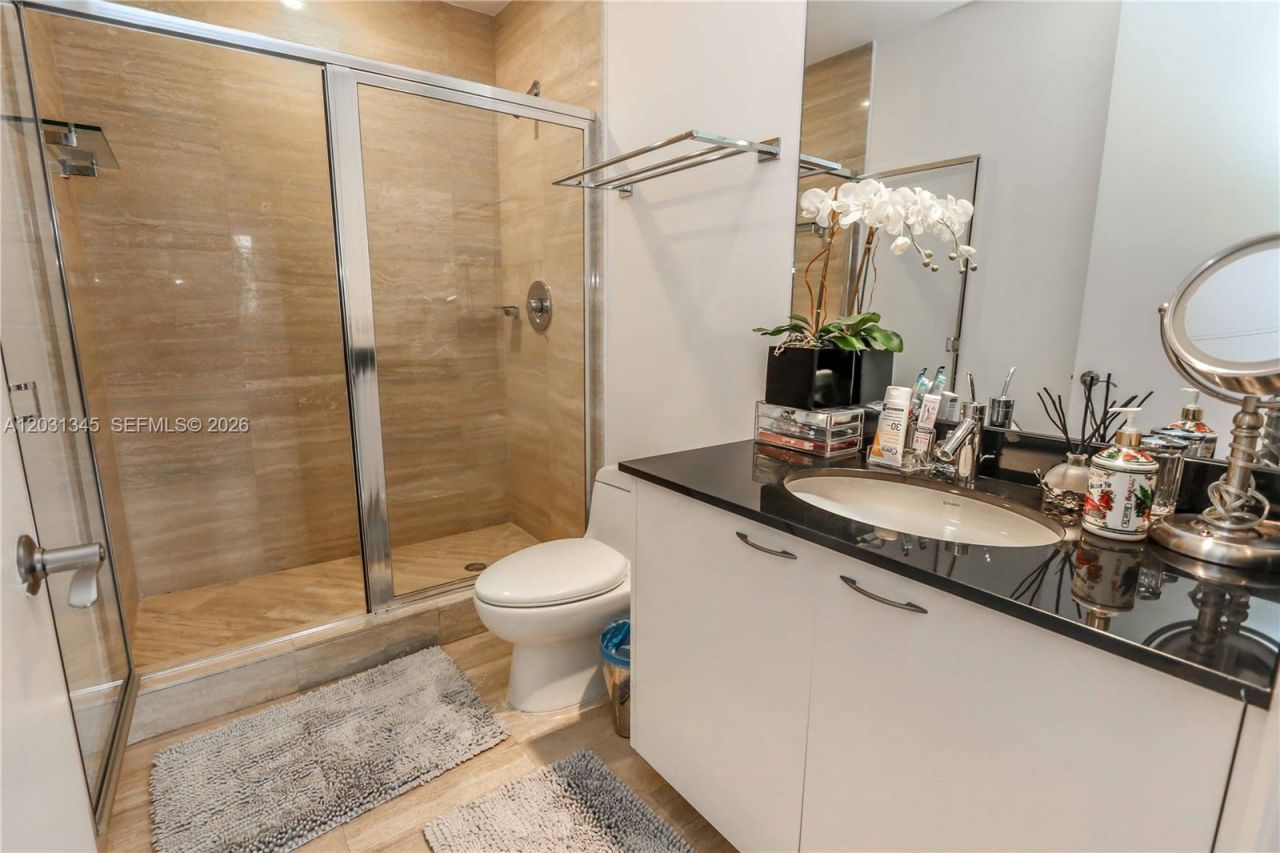 15811 Collins Ave , Unit 1105, Sunny Isles Beach, FL 33160 Photo