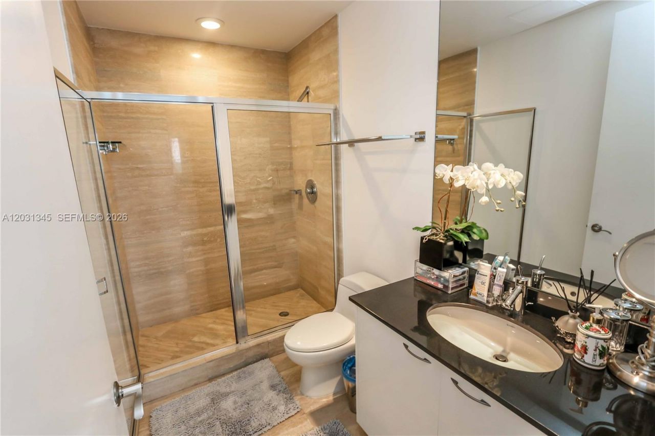 15811 Collins Ave , Unit 1105, Sunny Isles Beach, FL 33160 Photo