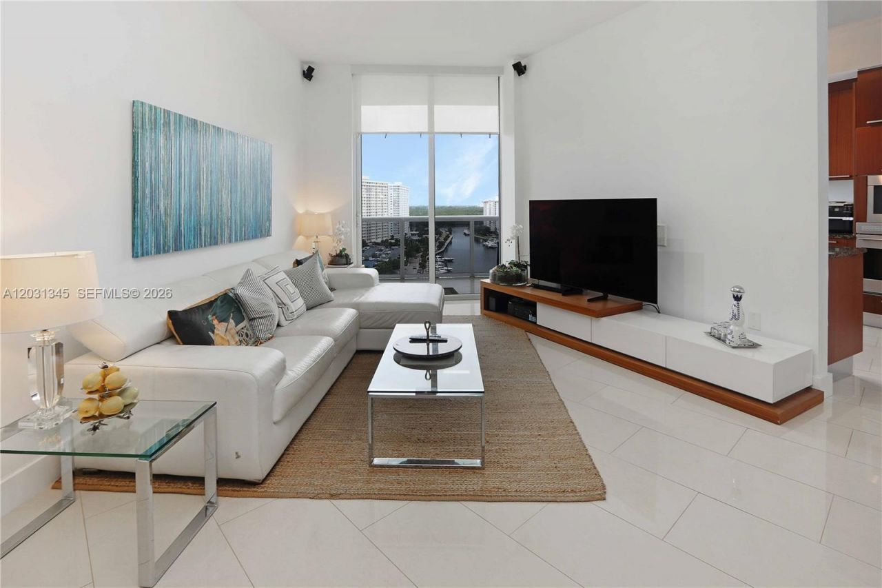 15811 Collins Ave , Unit 1105, Sunny Isles Beach, FL 33160 Photo