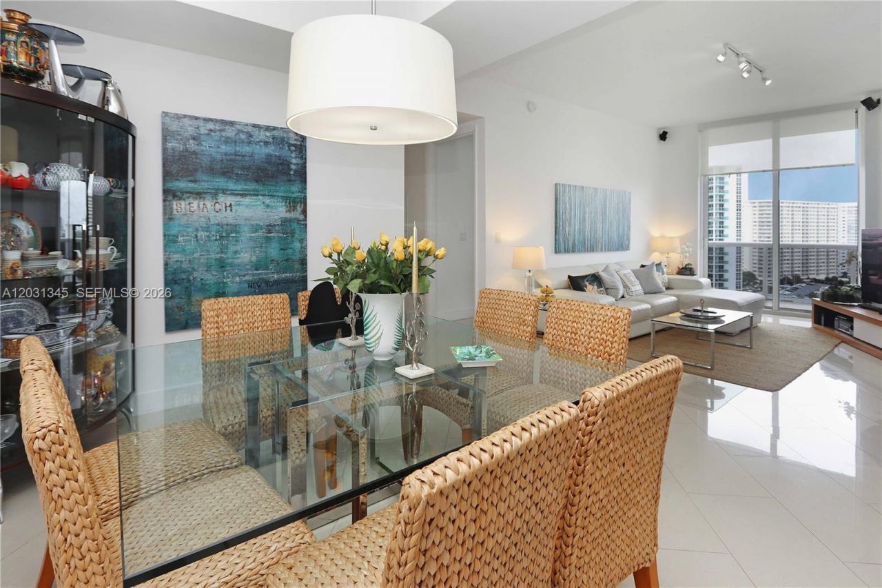 15811 Collins Ave , Unit 1105, Sunny Isles Beach, FL 33160 Photo
