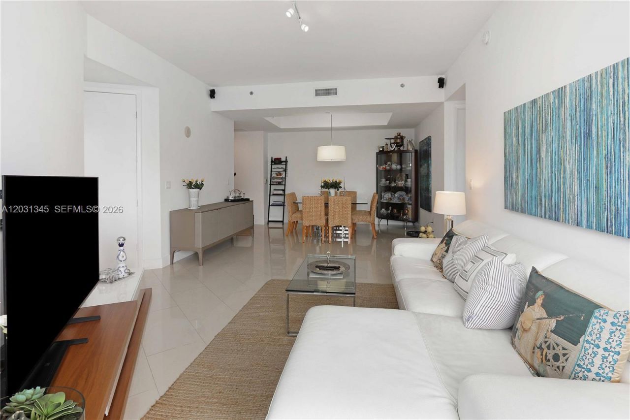 15811 Collins Ave , Unit 1105, Sunny Isles Beach, FL 33160 Photo