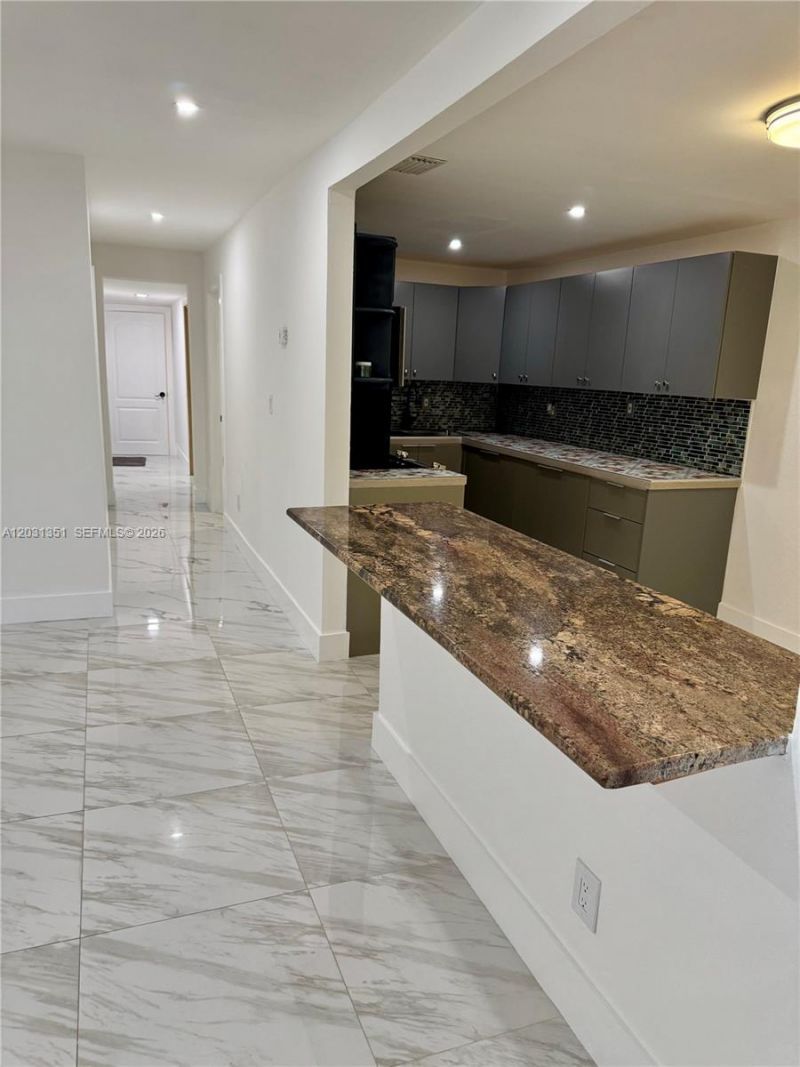 2326 NW 59th St , Miami, FL 33142 Photo