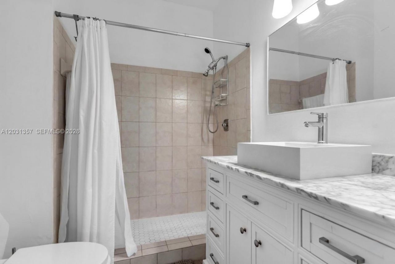 2330 Plum Ct , Pembroke Pines, FL 33026 Photo
