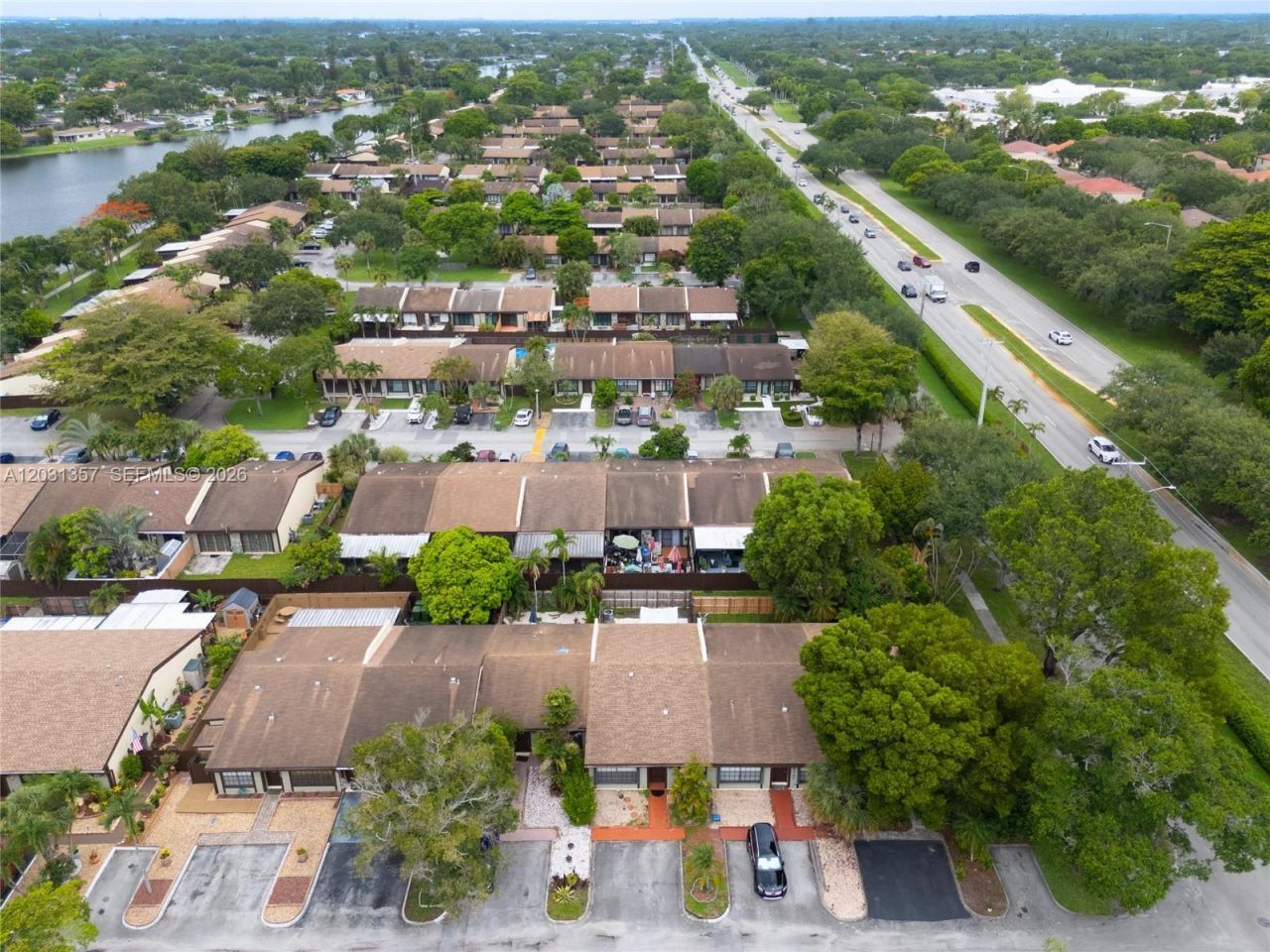 2330 Plum Ct , Pembroke Pines, FL 33026 Photo