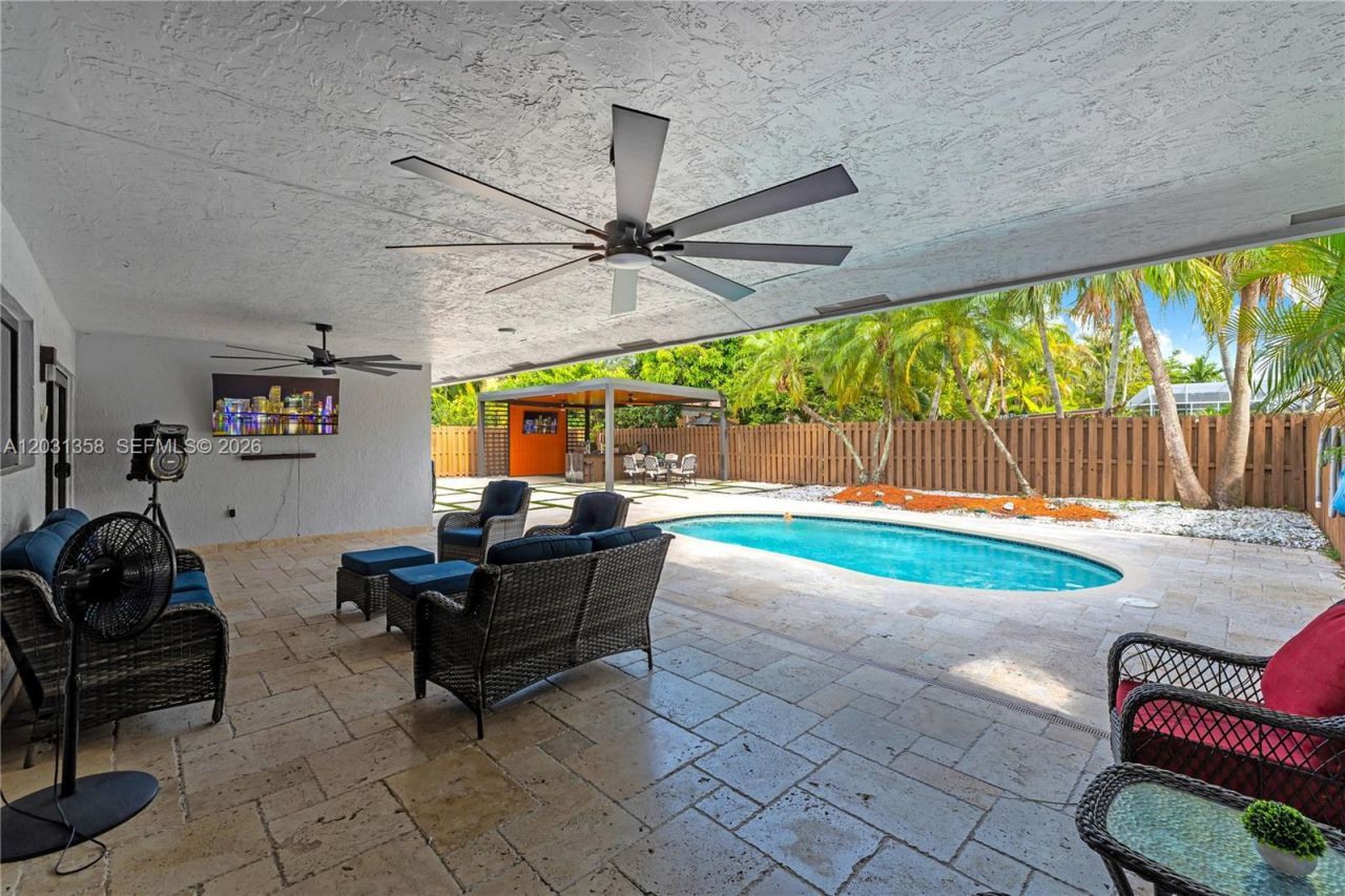 15842 SW 105th St , Miami, FL 33196 Photo