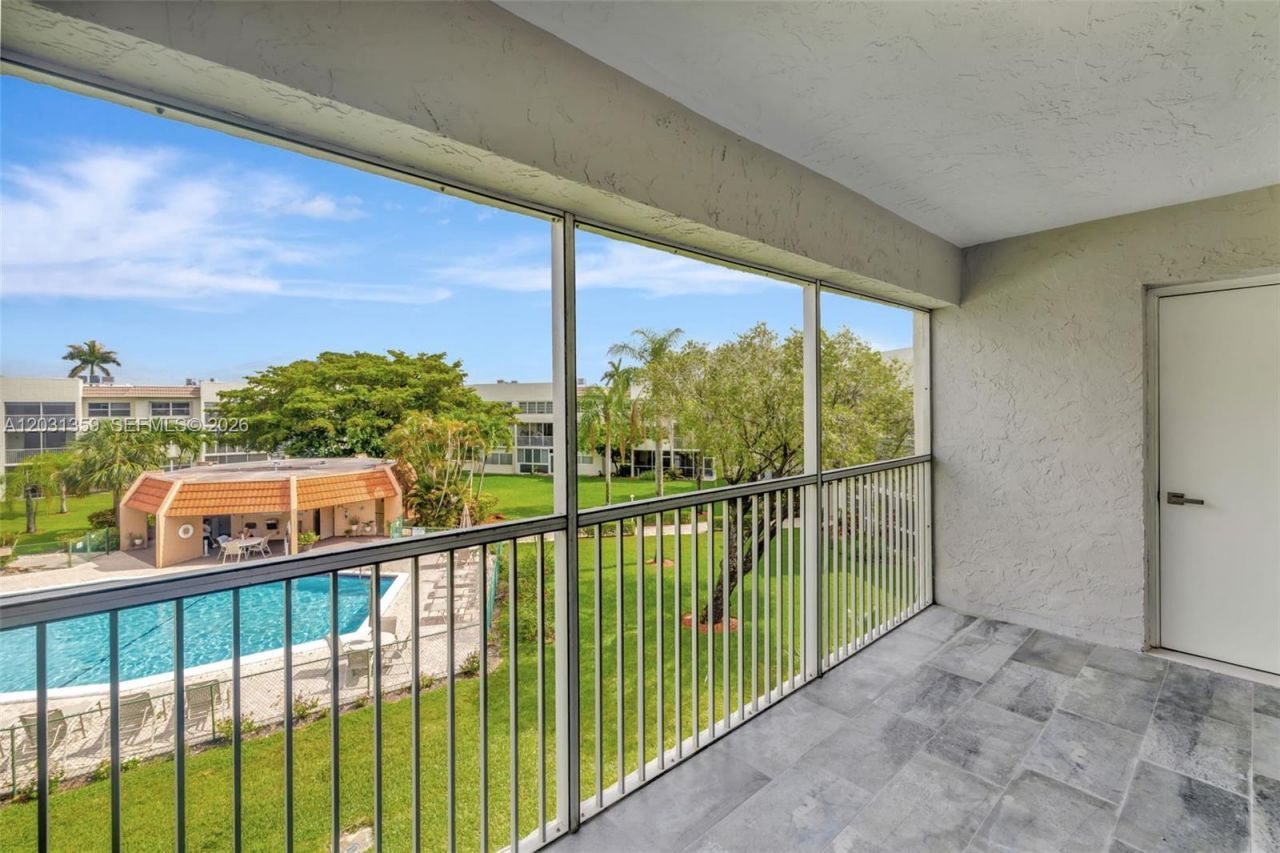 6800 Royal Palm Blvd , Unit 302F, Margate, FL 33063 Photo