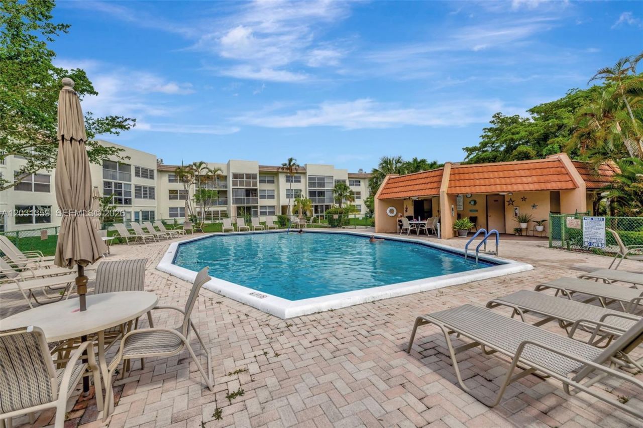 6800 Royal Palm Blvd , Unit 302F, Margate, FL 33063 Photo