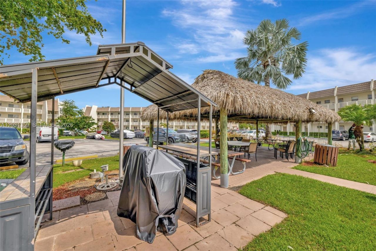 6800 Royal Palm Blvd , Unit 302F, Margate, FL 33063 Photo