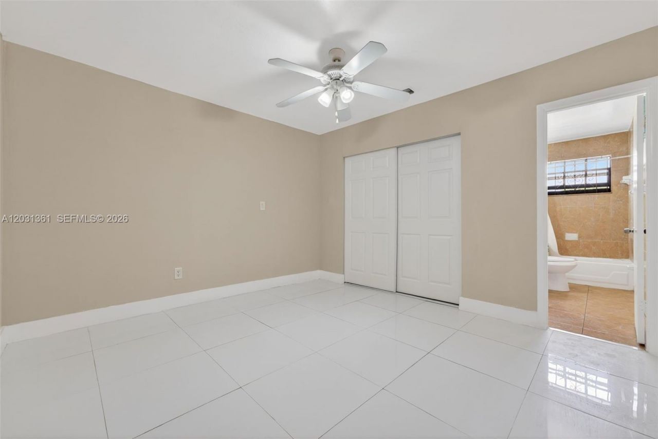 18930 NW 44th Ct , Unit C, Miami Gardens, FL 33055 Photo