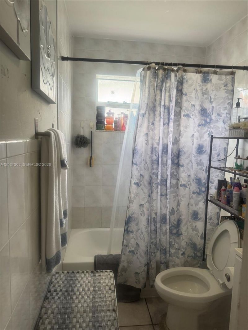 11352 SW 3rd St , Unit B, Sweetwater, FL 33174 Photo