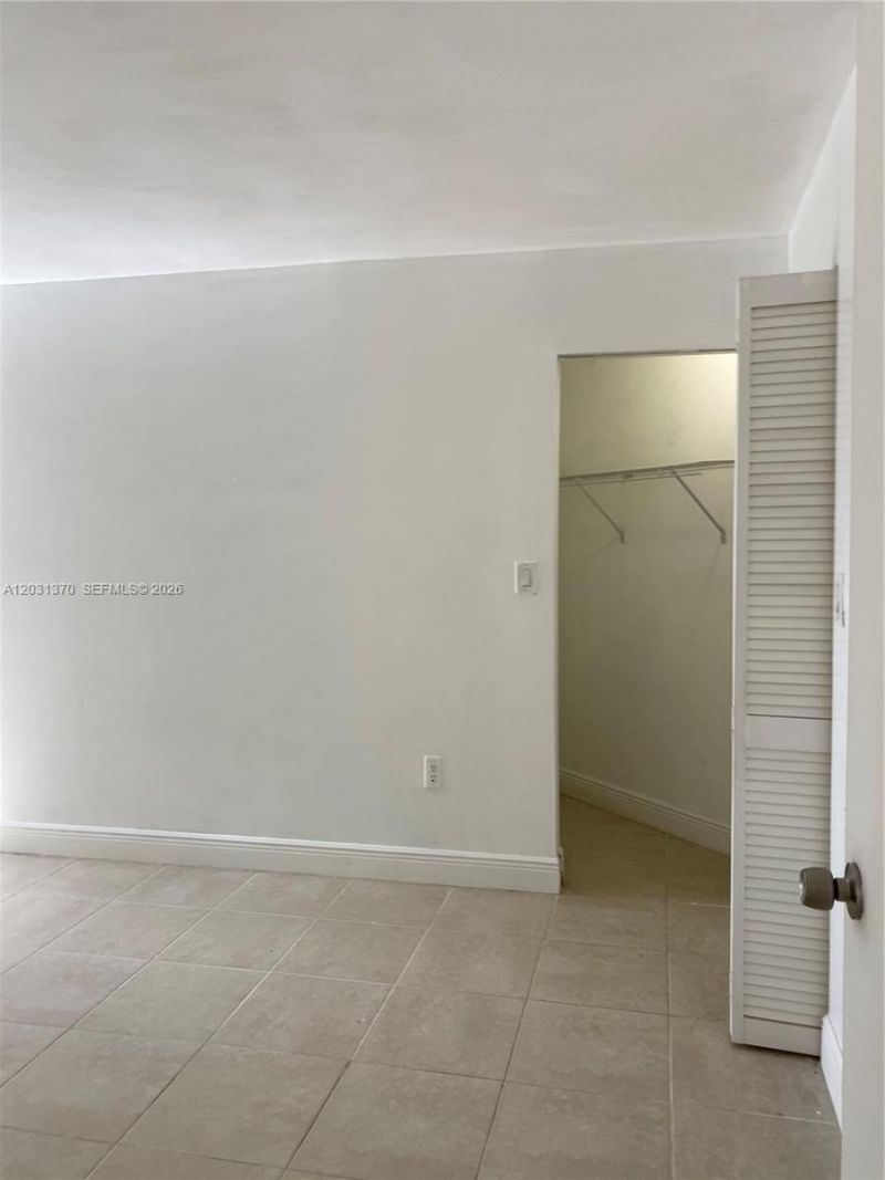7075 NW 186th St , Unit C308, Hialeah, FL 33015 Photo