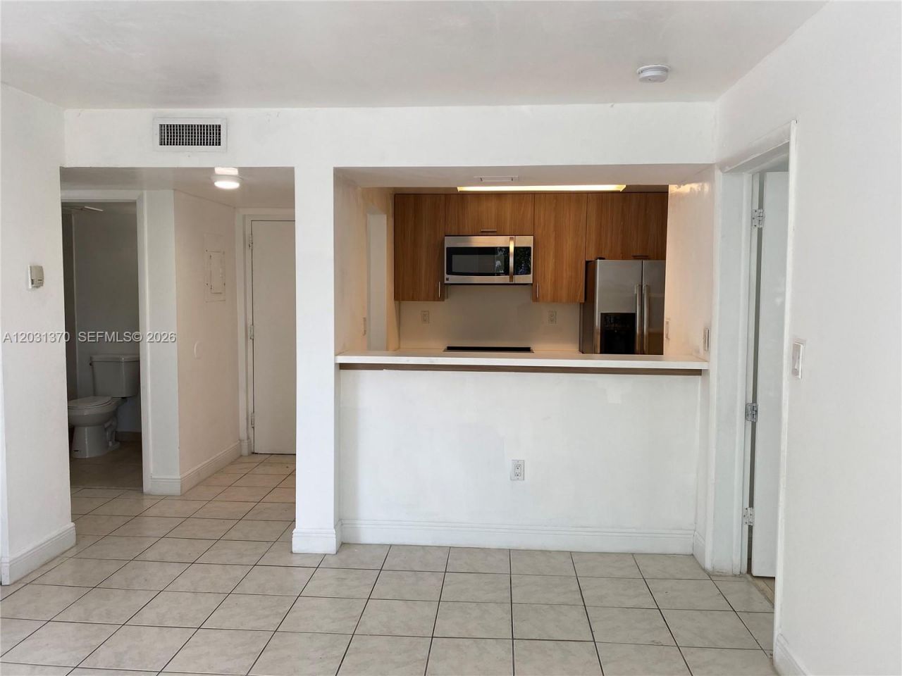7075 NW 186th St , Unit C308, Hialeah, FL 33015 Photo