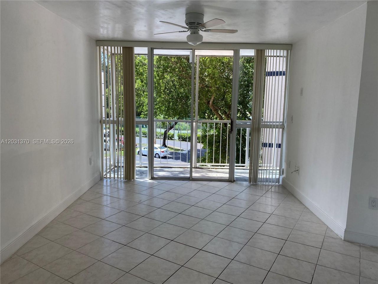7075 NW 186th St , Unit C308, Hialeah, FL 33015 Photo