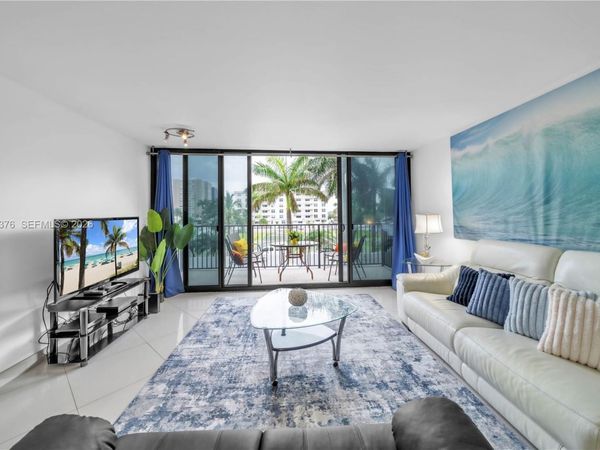 2101 S Ocean Dr , Unit 204, Hollywood, FL 33019