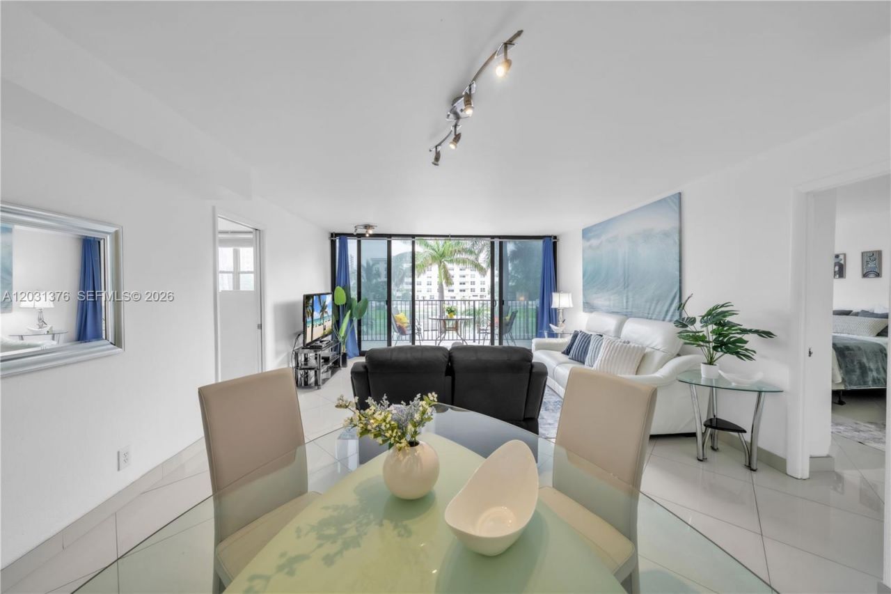 2101 S Ocean Dr , Unit 204, Hollywood, FL 33019 Photo