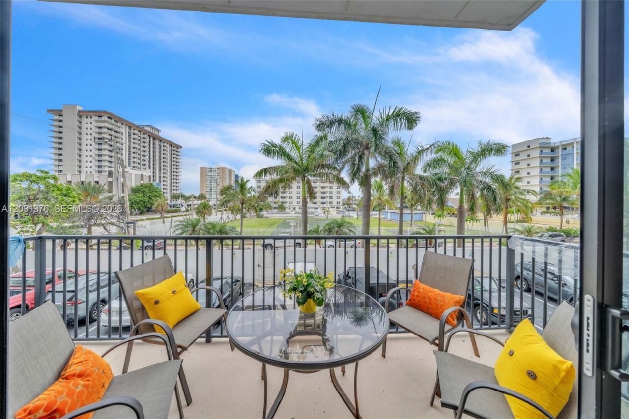 2101 S Ocean Dr , Unit 204, Hollywood, FL 33019 Photo