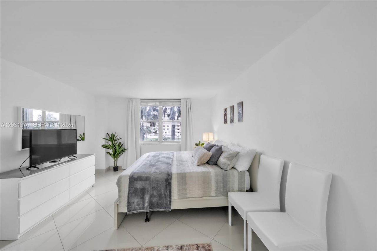 2101 S Ocean Dr , Unit 204, Hollywood, FL 33019 Photo