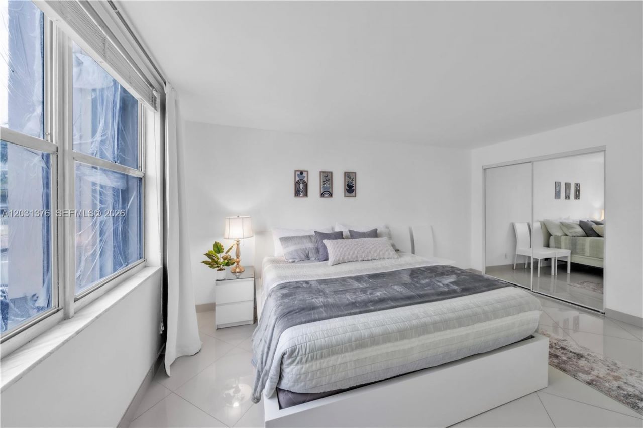2101 S Ocean Dr , Unit 204, Hollywood, FL 33019 Photo
