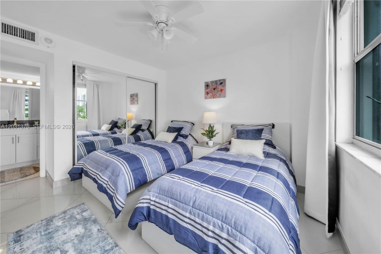 2101 S Ocean Dr , Unit 204, Hollywood, FL 33019 Photo