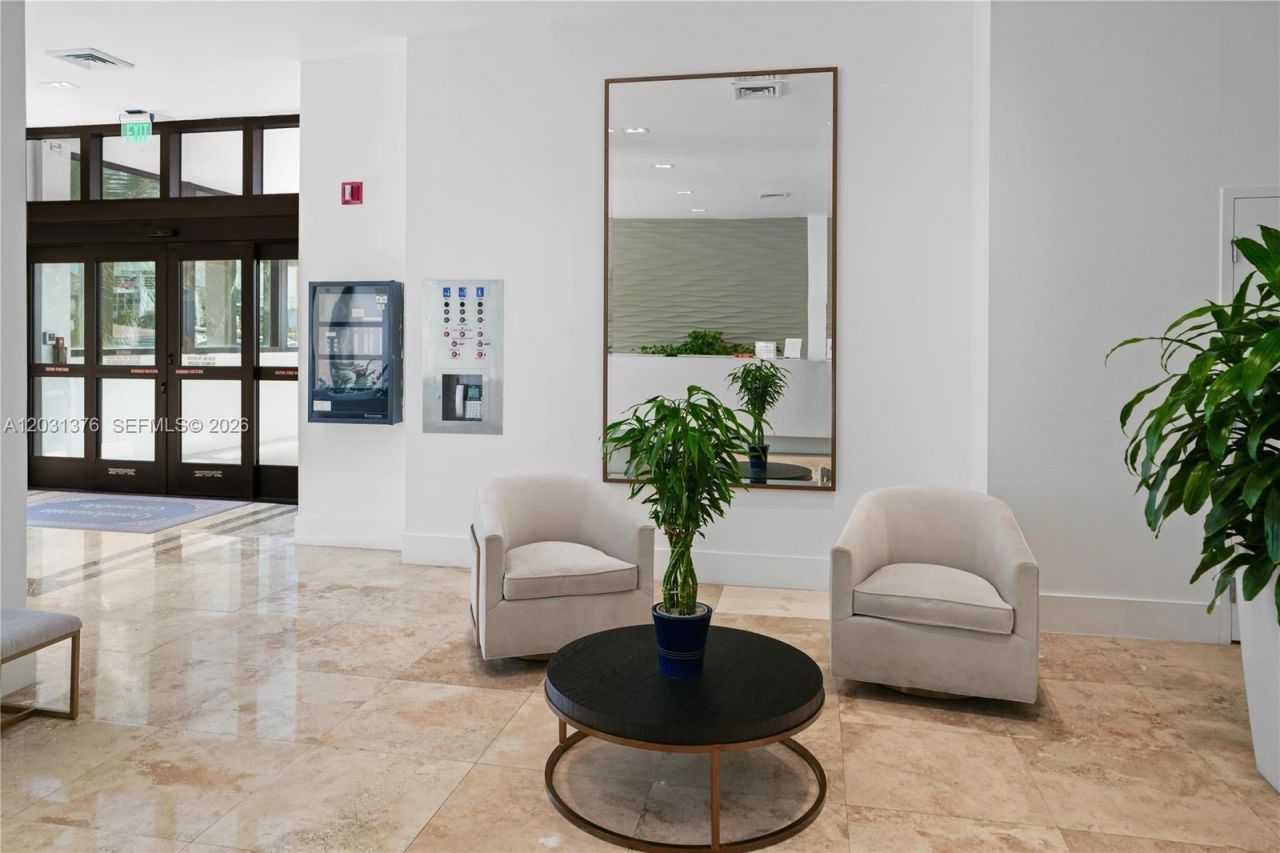 2101 S Ocean Dr , Unit 204, Hollywood, FL 33019 Photo