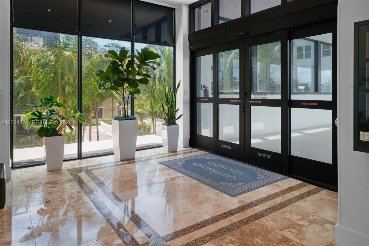 2101 S Ocean Dr , Unit 204, Hollywood, FL 33019 Photo