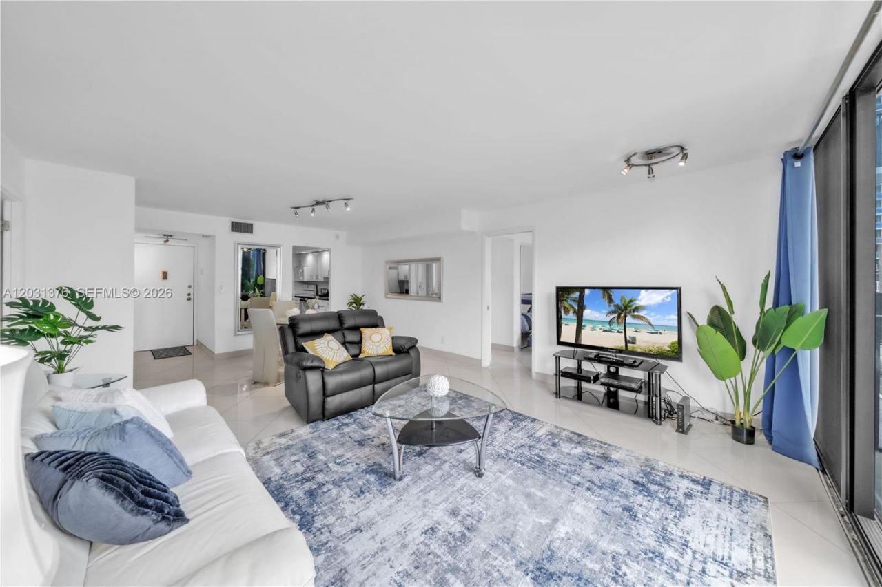 2101 S Ocean Dr , Unit 204, Hollywood, FL 33019 Photo