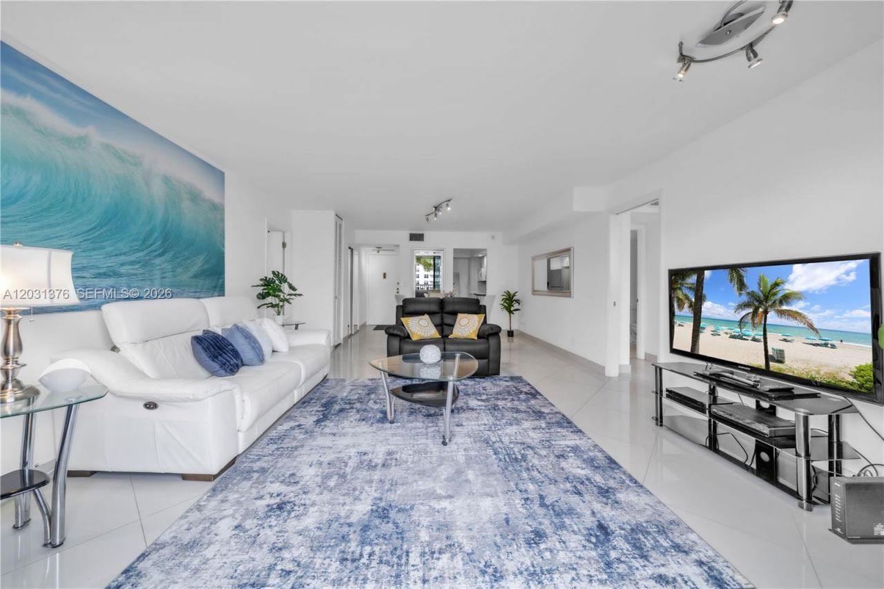 2101 S Ocean Dr , Unit 204, Hollywood, FL 33019 Photo